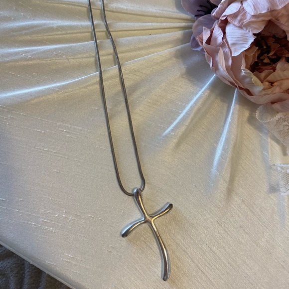 Silver cross - Picture 2 of 3